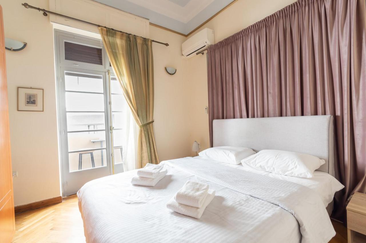 Ideal 4 Bdr Apartment In Plaka For 10! Атина Екстериор снимка