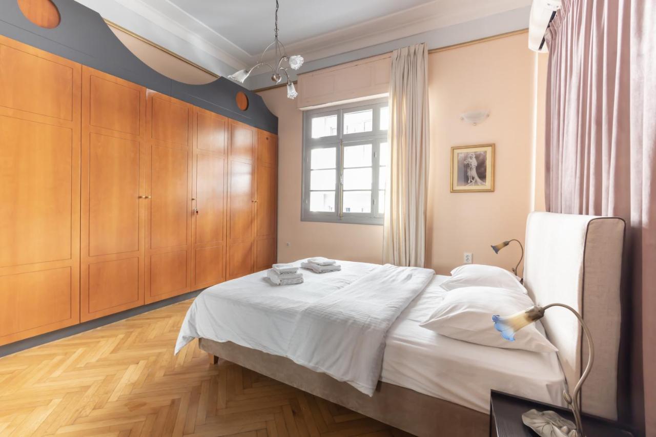 Ideal 4 Bdr Apartment In Plaka For 10! Атина Екстериор снимка