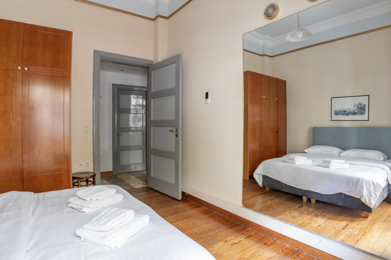 Ideal 4 Bdr Apartment In Plaka For 10! Атина Екстериор снимка