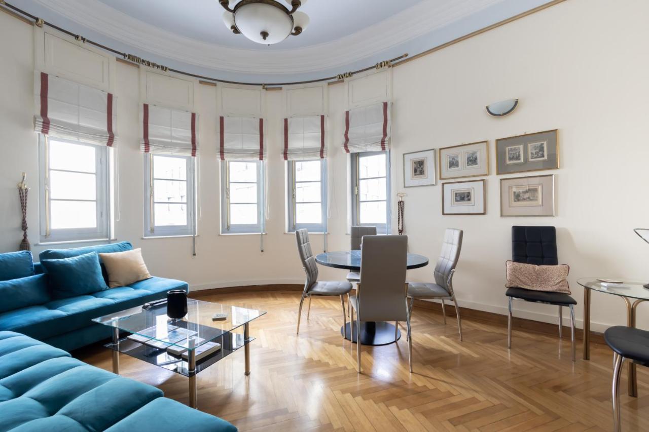 Ideal 4 Bdr Apartment In Plaka For 10! Атина Екстериор снимка
