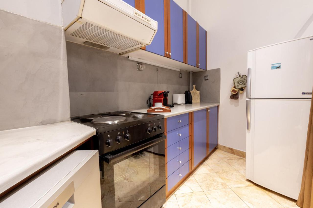 Ideal 4 Bdr Apartment In Plaka For 10! Атина Екстериор снимка